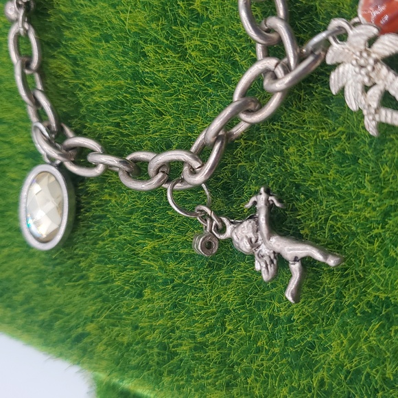 Silver Tone Charm Bracelet with Texas and Angel Charms B3025 - Picture 4 of 6